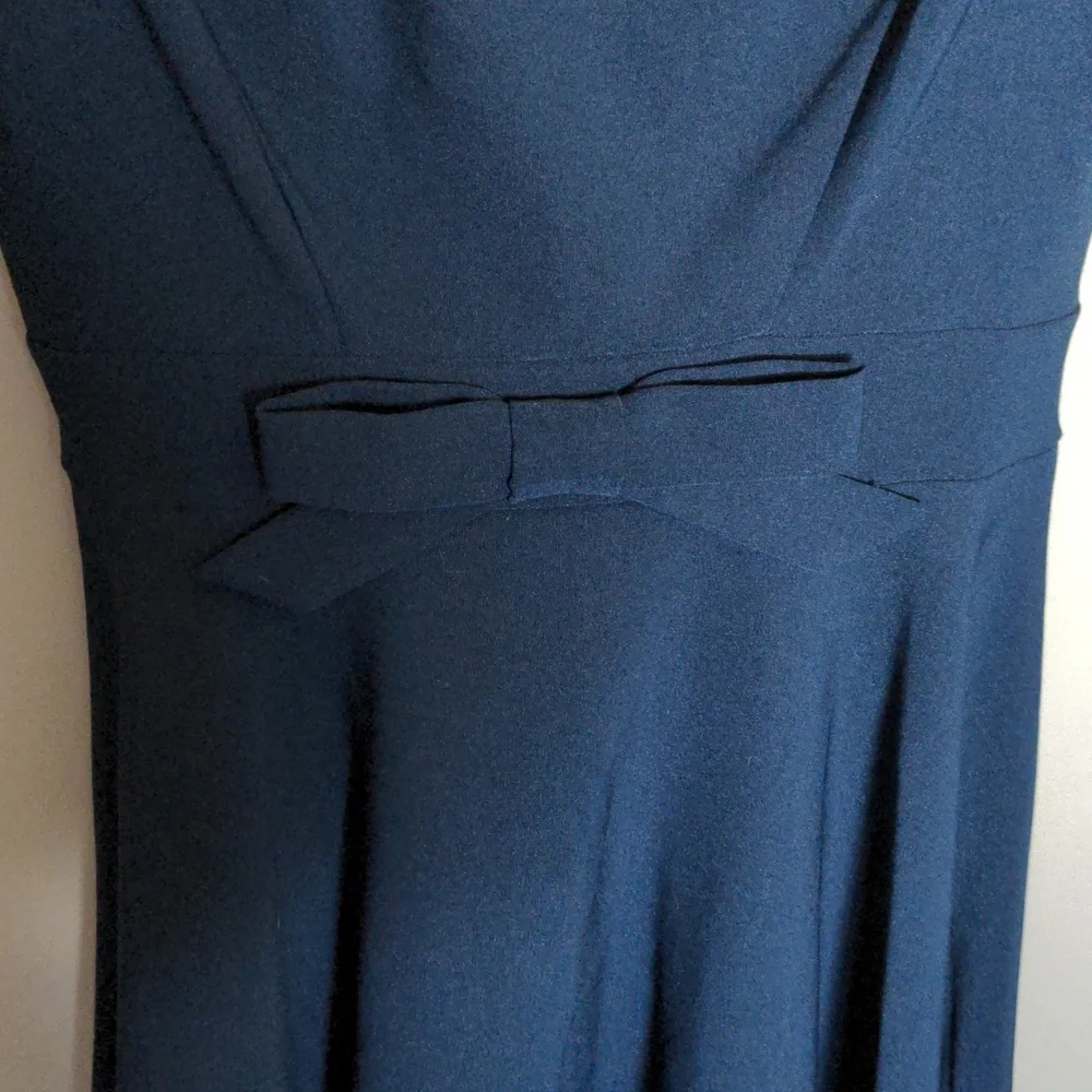 Mod Cloth Alika Party Dress - Picture 3 of 9